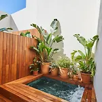 Mon Boutique 波连斯萨