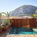 Mon Boutique 4* 波连斯萨