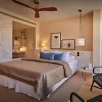 Hotell Mon Boutique 4*