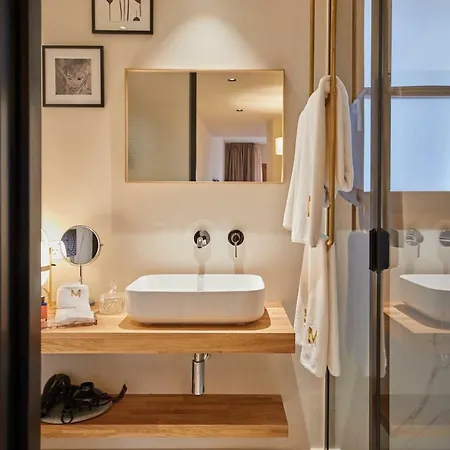 Mon Boutique 4* פוינסה