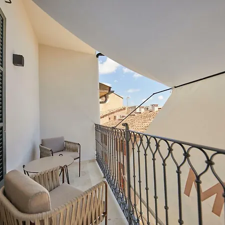 Отель Mon Boutique 4*