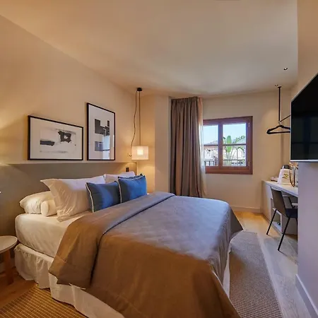 Отель Mon Boutique 4*